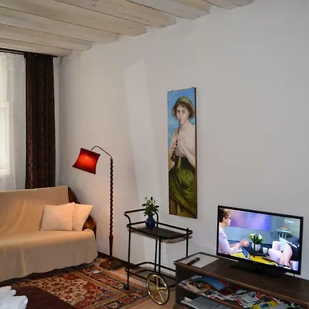 Apartment Medieval Studio *
